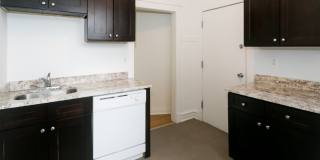 5411-5421 S. Ellis Avenue Gallery 1