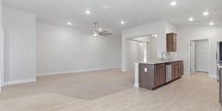 336 W Rexford Drive Gallery 6