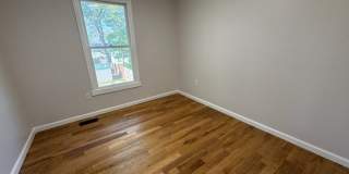 87 Fairview Ave Gallery 17