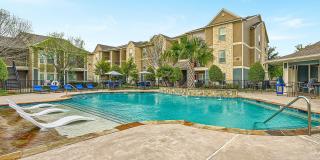 Eaglebrook Apartments Gallery 1