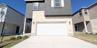 Kempt 4 Bedroom, 2.5 Bath, 2-Story Home in Kyle! Gallery 1