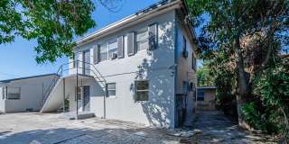 723 21ST Street Gallery 1