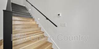 118 East Elgin Street Gallery 18