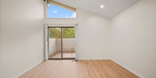 875 Brandon Circle Gallery 21