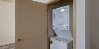 Brand New Fully Furnished short term lease possible Gallery 23