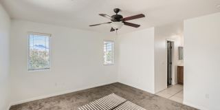 2 Story with Vaulted Ceiling and All Kitchen Appliances Gallery 17