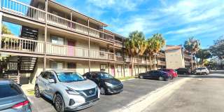 Charming 1 Bedroom / 1 Bathroom Condo – First Floor Unit with Florida Room in a Gated Community. Gallery 3
