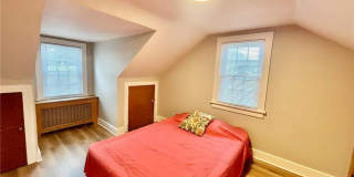 221 E Chestnut Street Gallery 10