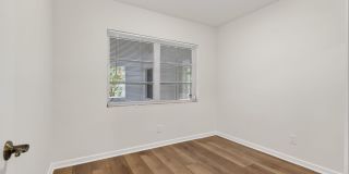606 Paulina Road Gallery 37