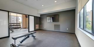 Statesman Gallery 23