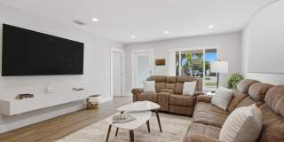 1320 RIVERSIDE Circle Gallery 8
