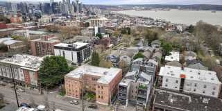 Stunning 2 Bed 3 Bath Home in Queen Anne Gallery 44