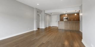 Riverwalk on Main Gallery 3