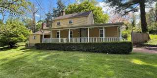 327 W Neck Road Gallery 1