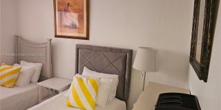 215 SE 3rd Ave Gallery 5