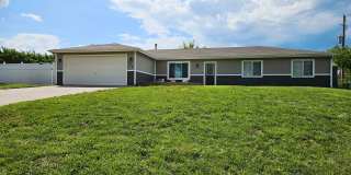 Gorgeous Corner lot Home for Rent! Gallery 3