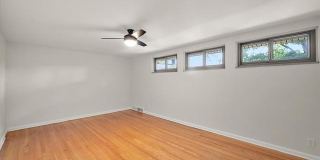 975 N Old Woodward Avenue Gallery 21