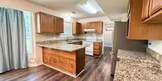 19 Andys Ln | 3 Bed / 3 Bath | 1,960 sq ft | 2-Car Garage Gallery 7