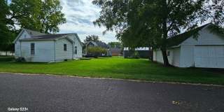 Spacious 2bdrm in Minier Gallery 1