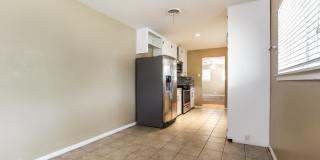 319 Oak Lane Gallery 7