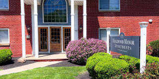 Hallwood Manor Apartments Gallery 9