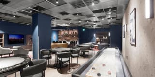 Mason & Main Gallery 54