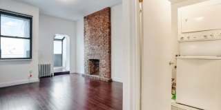 271 W 22nd St Gallery 2