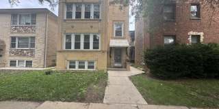 5405 N Sawyer Avenue Gallery 1
