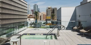 Axis Gallery 14