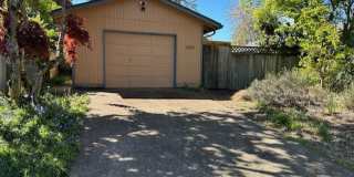 Clean 3 Bedroom Home With A One Car Garage In SE Corvallis Gallery 1