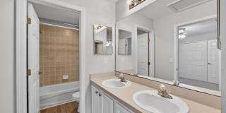 Townhome in Eagle Harbor Gallery 21