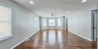 424 N Market Avenue Gallery 4