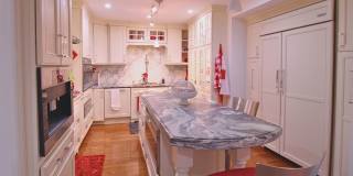 Luxury Living with Breathtaking City Views – Stunning Furnished 3BR/3BA in Bayfront Tower Gallery 6