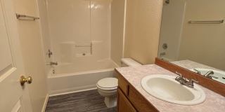 726-728 East Spokane Avenue Gallery 24