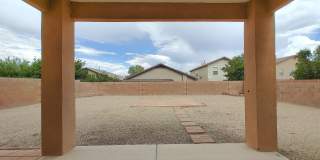 Charming 3 Bed 2.5 Bath Home in Rio Rancho! Gallery 20