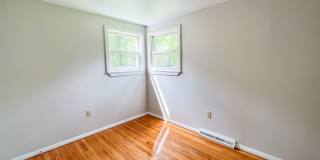 Single Family House in the North End of Hartford Gallery 12
