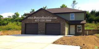 3BR with 1 Car Garage - DUPLEX Gallery 1