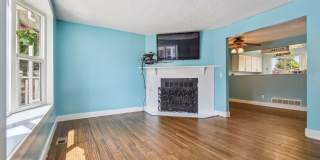 2 Bedroom townhome in Denver Gallery 1