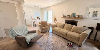 211 S Desoto Street Gallery 6