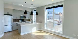 1050 W Cornelia Gallery 17