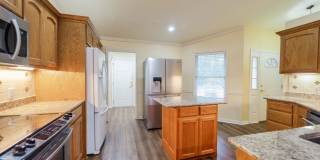 Charming 3 bedroom, 2 bathroom located in the picturesque Hot Springs Village Gallery 10