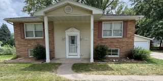 Spacious 3 bedroom, 2 bath home in Waterloo in quiet neighborhood Spacious 3 bedroom, 2 bath home in Waterloo in quiet neighborhood Gallery 1