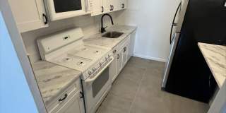 Luxury 1 Bedroom with Balcony, Pool & City Views – Hopkinson House Gallery 16