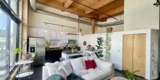 1935 N Fairfield Ave Gallery 2