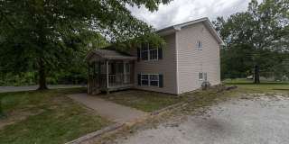 Cute 2 bedroom Duplex Gallery 2