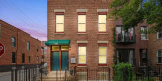 624 S Oakley Gallery 1