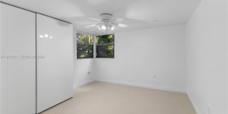 101 Ocean Lane Dr Gallery 17