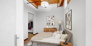 700 Central Gallery 32