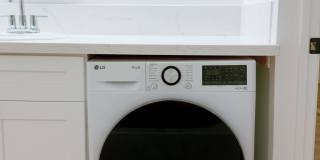 2255 Montrose Ave Gallery 18