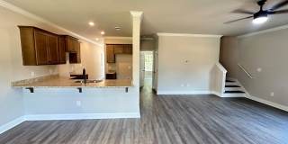 4 Bedroom 4 Bathroom Available in the Spring! Gallery 6